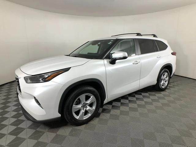 2023 Toyota Highlander LE