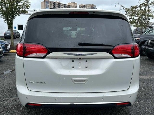 2020 Chrysler Pacifica Touring L Plus