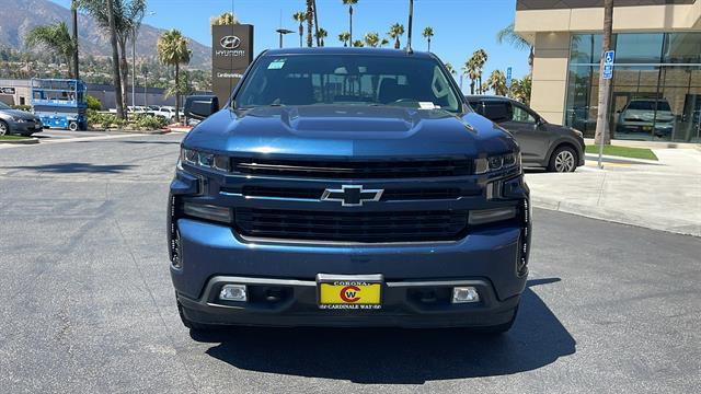 2020 Chevrolet Silverado 1500 4WD Crew Cab Standard Bed RST 3