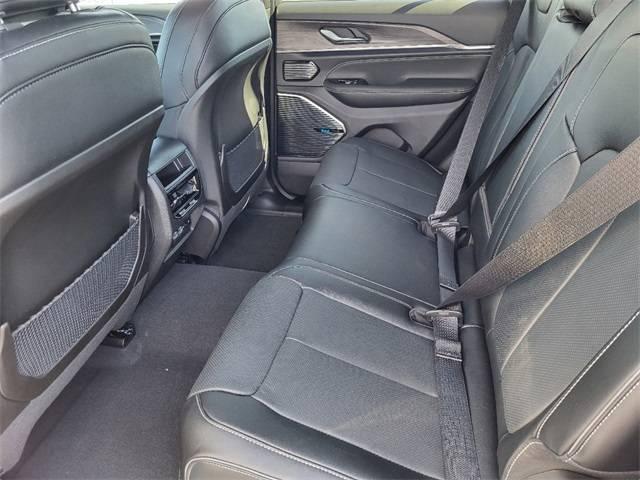 2024 Jeep Grand Cherokee Overland