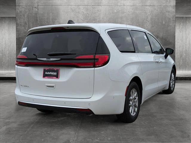 2025 Chrysler Pacifica PACIFICA SELECT