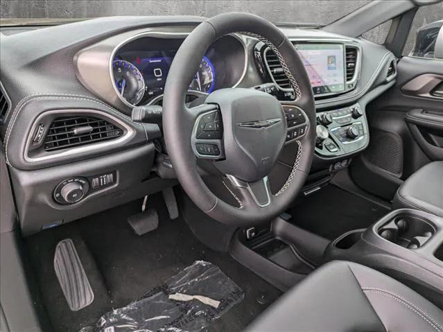 2025 Chrysler Pacifica PACIFICA SELECT