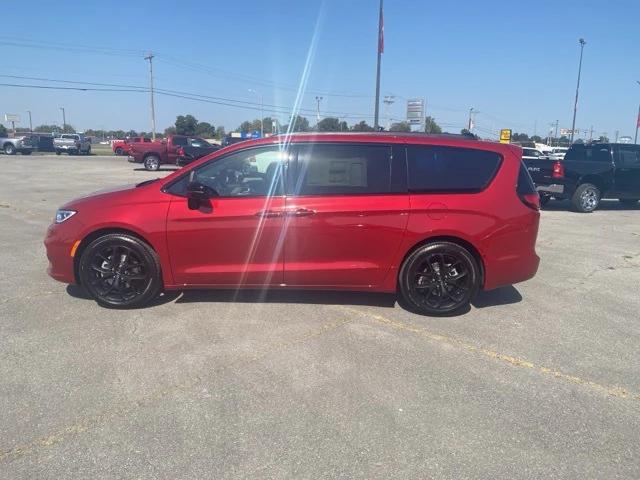 2025 Chrysler Pacifica PACIFICA LIMITED