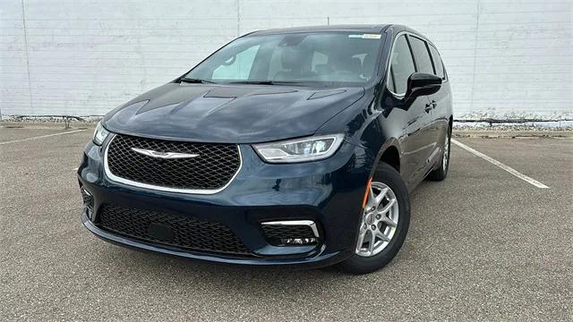 2025 Chrysler Pacifica PACIFICA SELECT