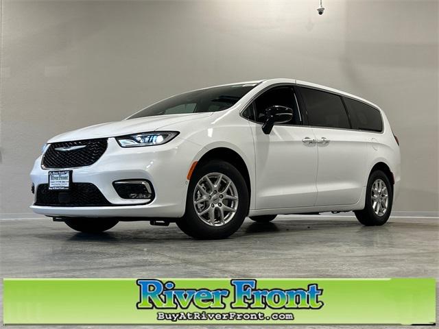 2025 Chrysler Pacifica PACIFICA SELECT