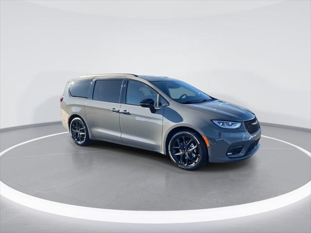 2025 Chrysler Pacifica PACIFICA LIMITED