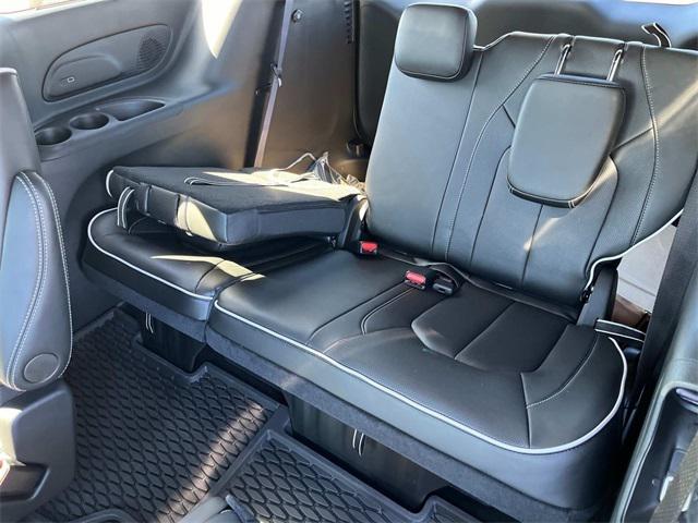 2025 Chrysler Pacifica PACIFICA LIMITED
