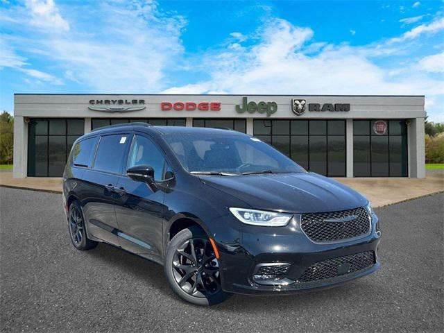 2025 Chrysler Pacifica PACIFICA LIMITED