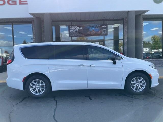 2025 Chrysler Pacifica PACIFICA SELECT