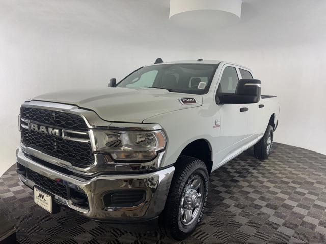 2024 RAM Ram 2500 RAM 2500 TRADESMAN CREW CAB 4X4 64 BOX
