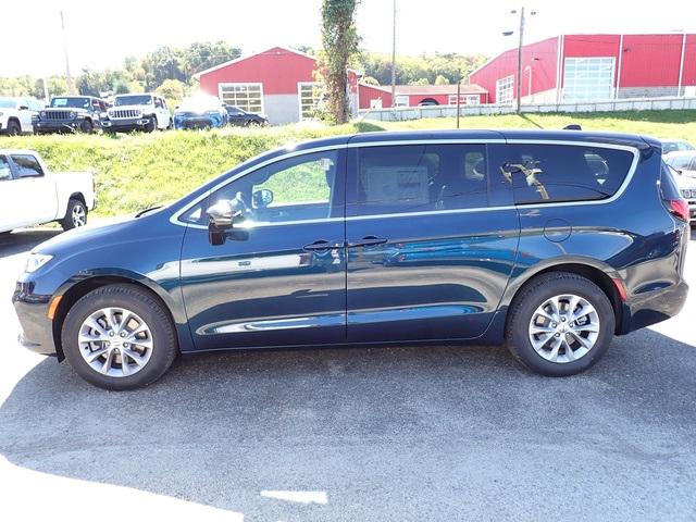 2025 Chrysler Pacifica PACIFICA SELECT AWD