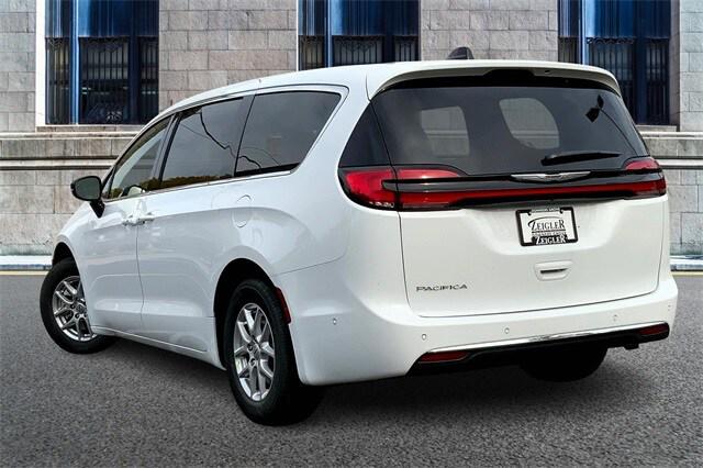 2025 Chrysler Pacifica PACIFICA SELECT