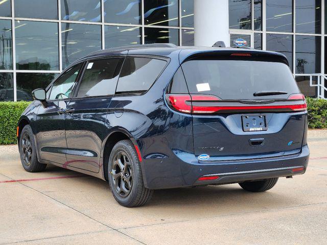 2025 Chrysler Pacifica Hybrid PACIFICA PLUG-IN HYBRID S APPEARANCE