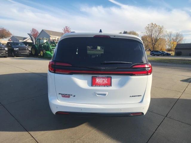 2025 Chrysler Pacifica PACIFICA LIMITED