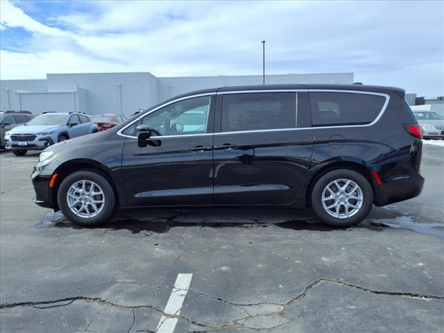 2025 Chrysler Pacifica PACIFICA SELECT