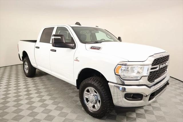 2023 RAM 2500 Tradesman Crew Cab 4x4 64 Box