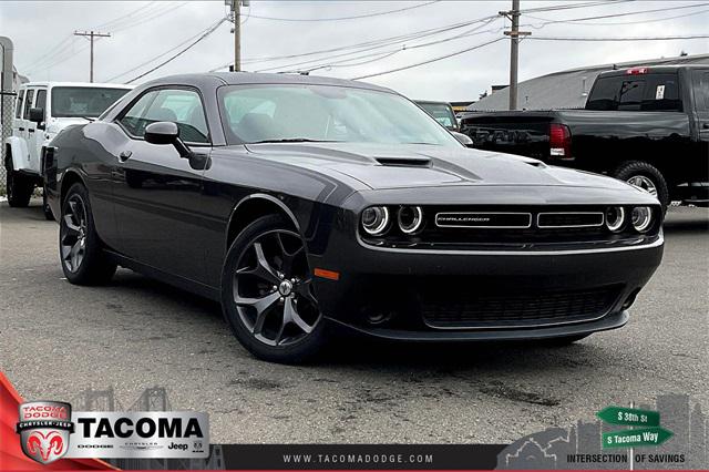 2017 Dodge Challenger SXT