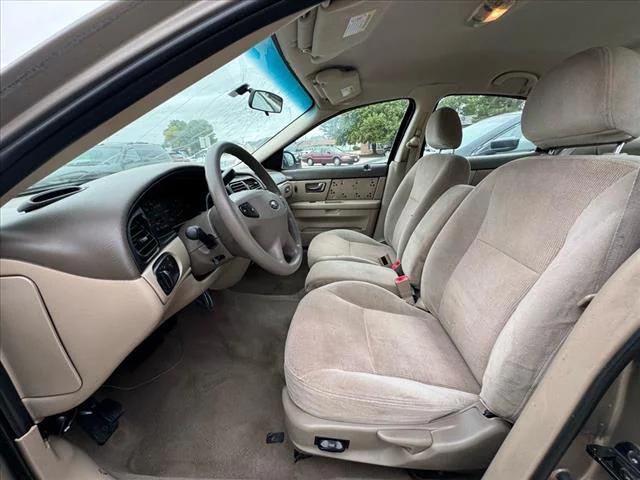 2002 Ford Taurus SES 2002 Ford Taurus SES