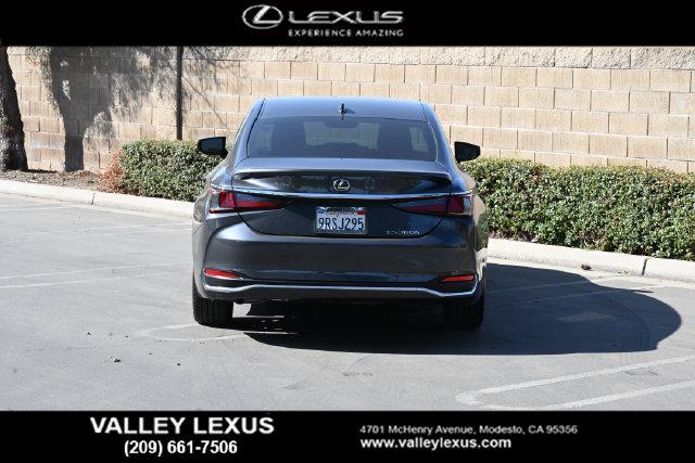 2025 Lexus ES 300h ES 300h