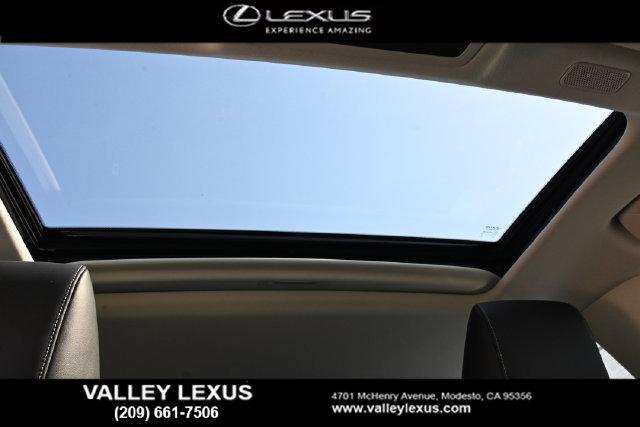 2025 Lexus ES 300h ES 300h
