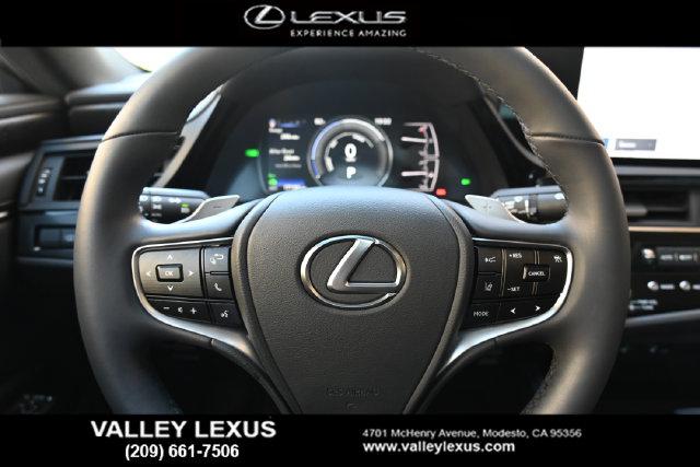 2025 Lexus ES 300h ES 300h