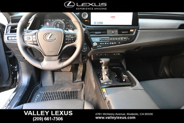 2025 Lexus ES 300h ES 300h