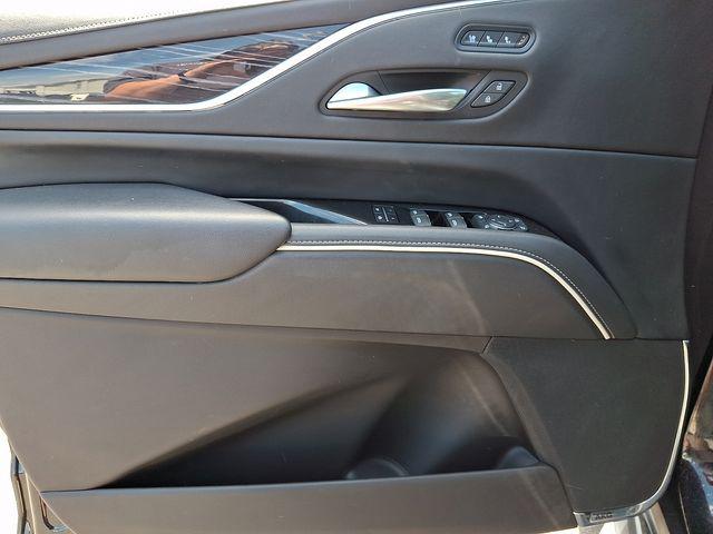 2022 Cadillac Escalade ESV 4WD Sport