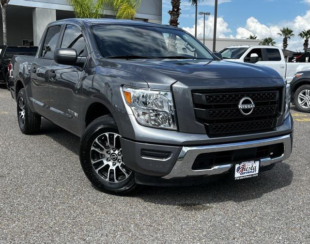 2023 Nissan TITAN Crew Cab SV 4x2