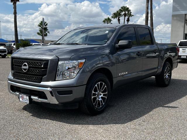 2023 Nissan TITAN Crew Cab SV 4x2