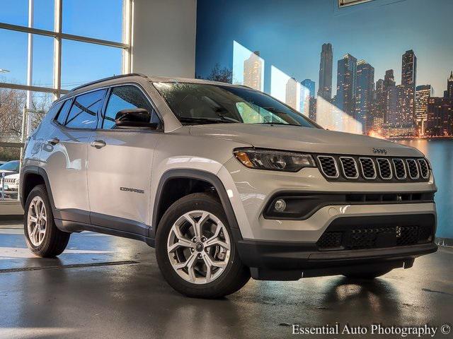 2025 Jeep Compass COMPASS LATITUDE 4X4