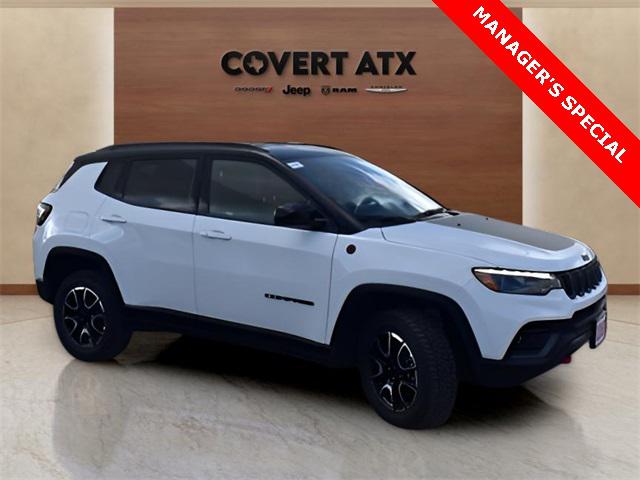 2025 Jeep Compass COMPASS TRAILHAWK 4X4