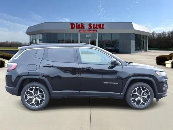 2025 Jeep Compass COMPASS LIMITED 4X4