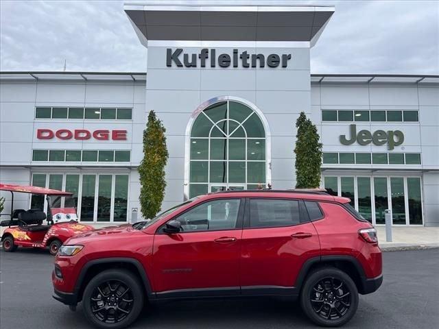 2025 Jeep Compass COMPASS LATITUDE 4X4