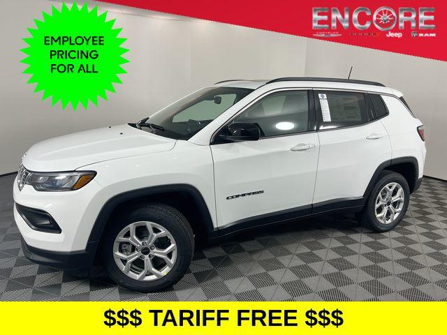 2025 Jeep Compass COMPASS LATITUDE 4X4