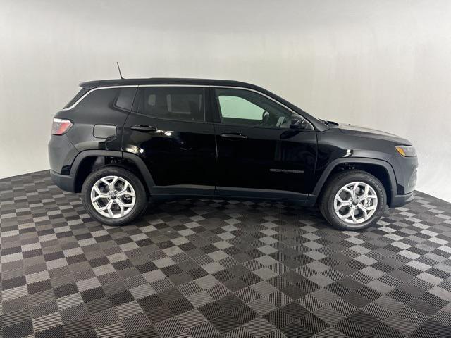 2025 Jeep Compass COMPASS SPORT 4X4