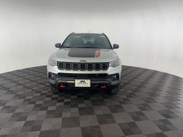 2025 Jeep Compass COMPASS TRAILHAWK 4X4