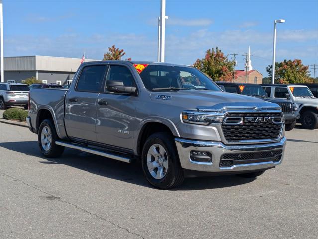 2025 RAM Ram 1500 RAM 1500 BIG HORN CREW CAB 4X4 57 BOX