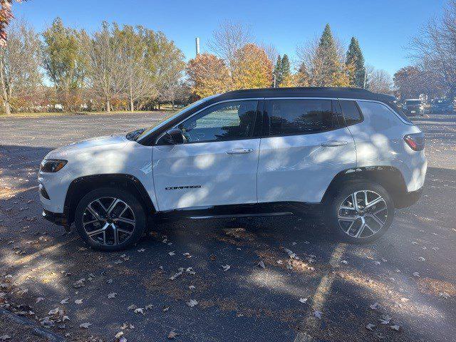 2025 Jeep Compass COMPASS LIMITED 4X4