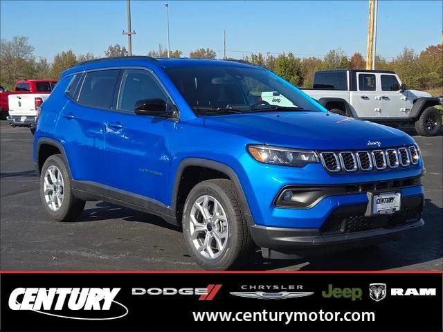 2025 Jeep Compass COMPASS LATITUDE 4X4