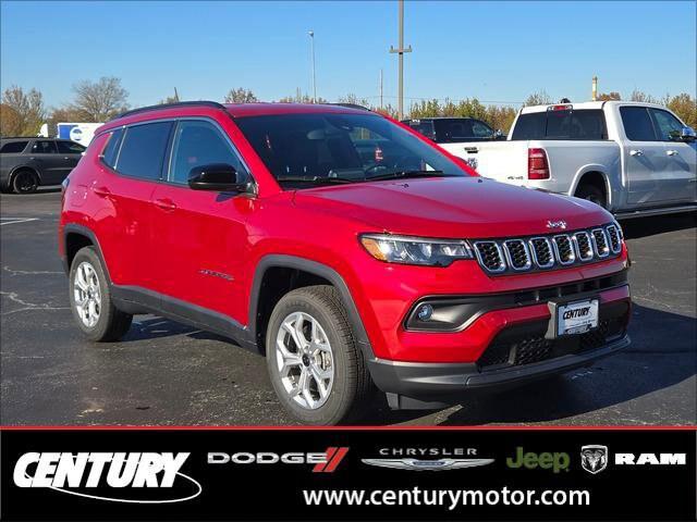 2025 Jeep Compass COMPASS LATITUDE 4X4