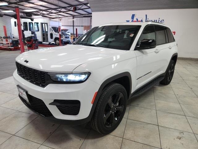 2024 Jeep Grand Cherokee GRAND CHEROKEE ALTITUDE 4X2