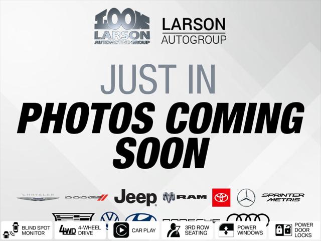 2023 Jeep Grand Cherokee L Laredo 4x4