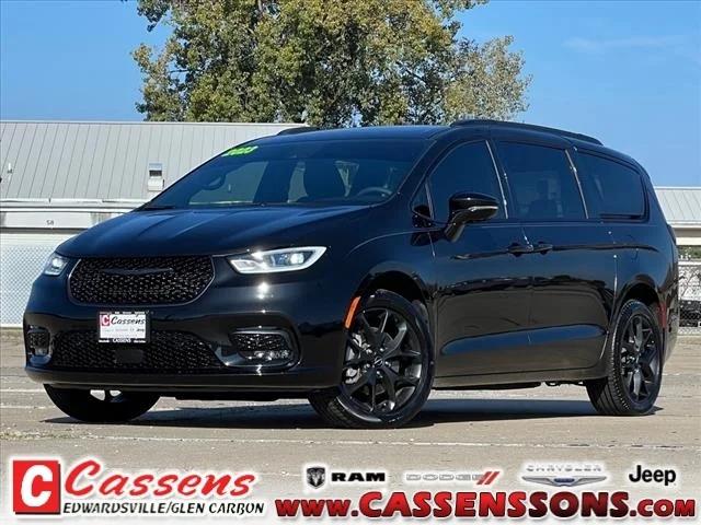 2023 Chrysler Pacifica Limited AWD