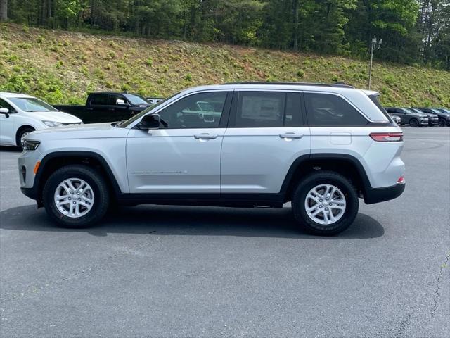 2024 Jeep Grand Cherokee Laredo 4x4