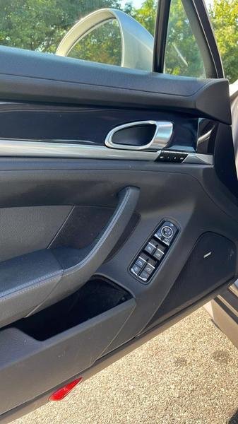 2011 Porsche Panamera 4