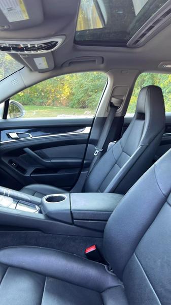2011 Porsche Panamera 4