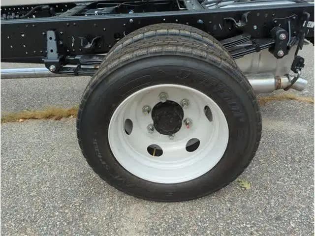 2025 Chevrolet 5500 5500 XG LCF Gas