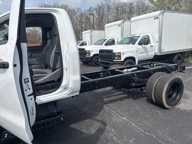 2024 Chevrolet Silverado 6500HD 1WT