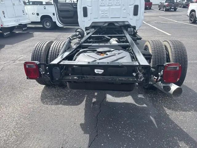 2024 Chevrolet Silverado 6500HD 1WT