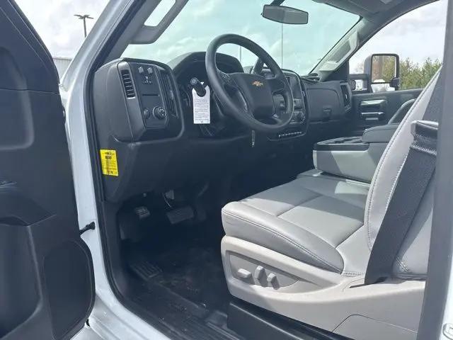 2024 Chevrolet Silverado 6500HD 1WT